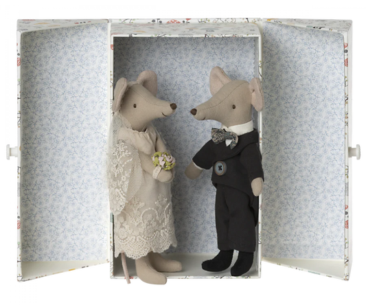 Casal ratinhos de casamento Maileg em uma caixa