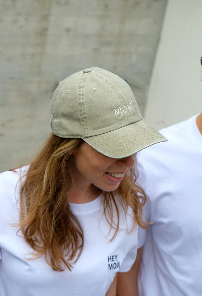 Boné Mom
