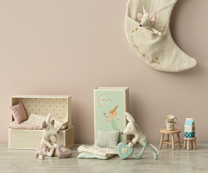 Tooth fairy mouse, Little sister in matchbox - FADA DOS DENTES ROSA
