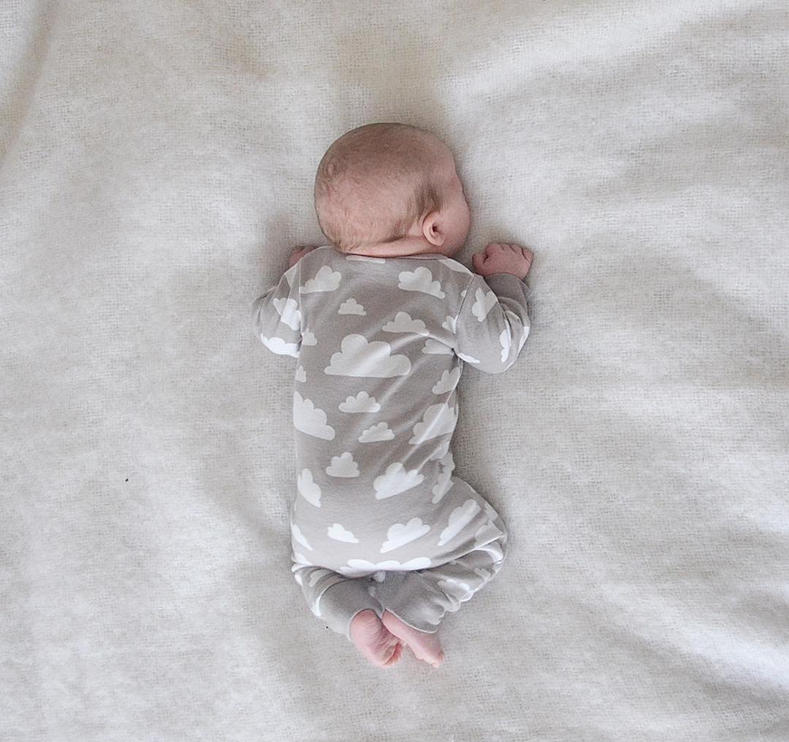 Pijama body Cinza Nuvem