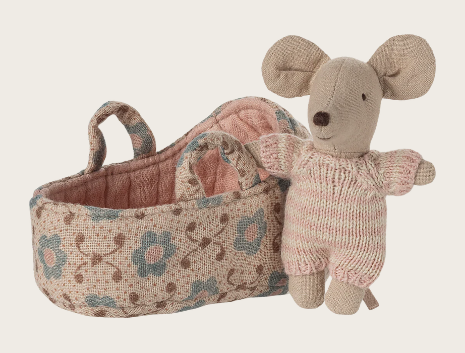Ratinho bebé no berço Maileg - Rosa
