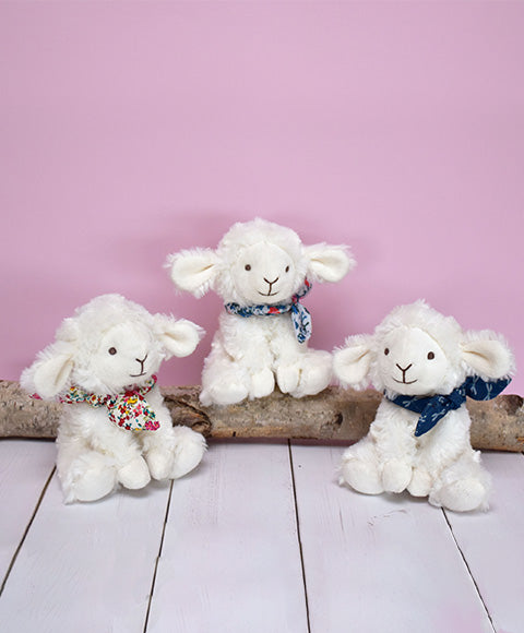 Peluche Cordeiro Branco com Lenço - 12 cm