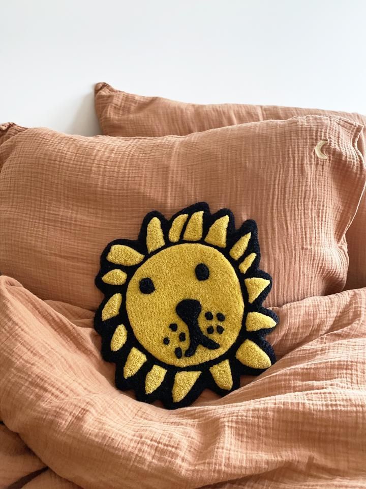 Alfombra de pared de león