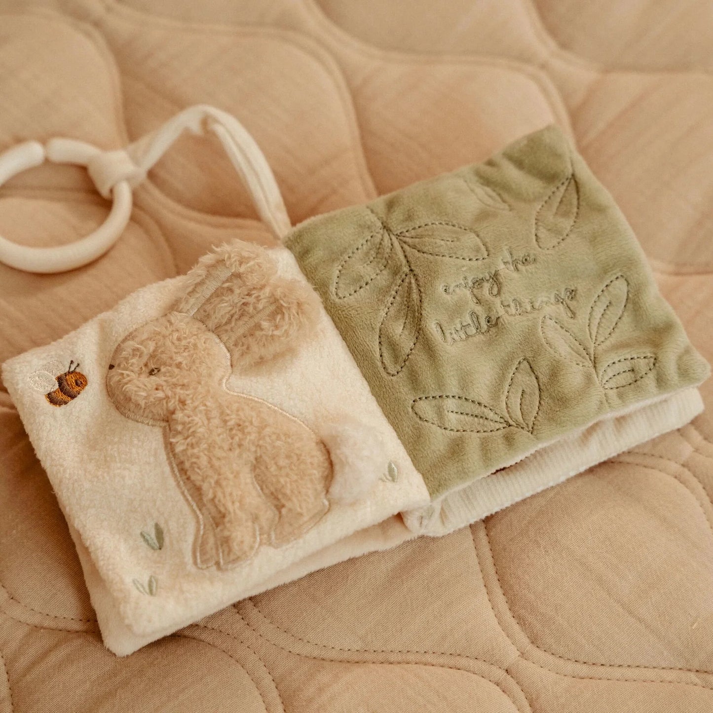 Livro de Atividade em Tecido - Newborn Naturals