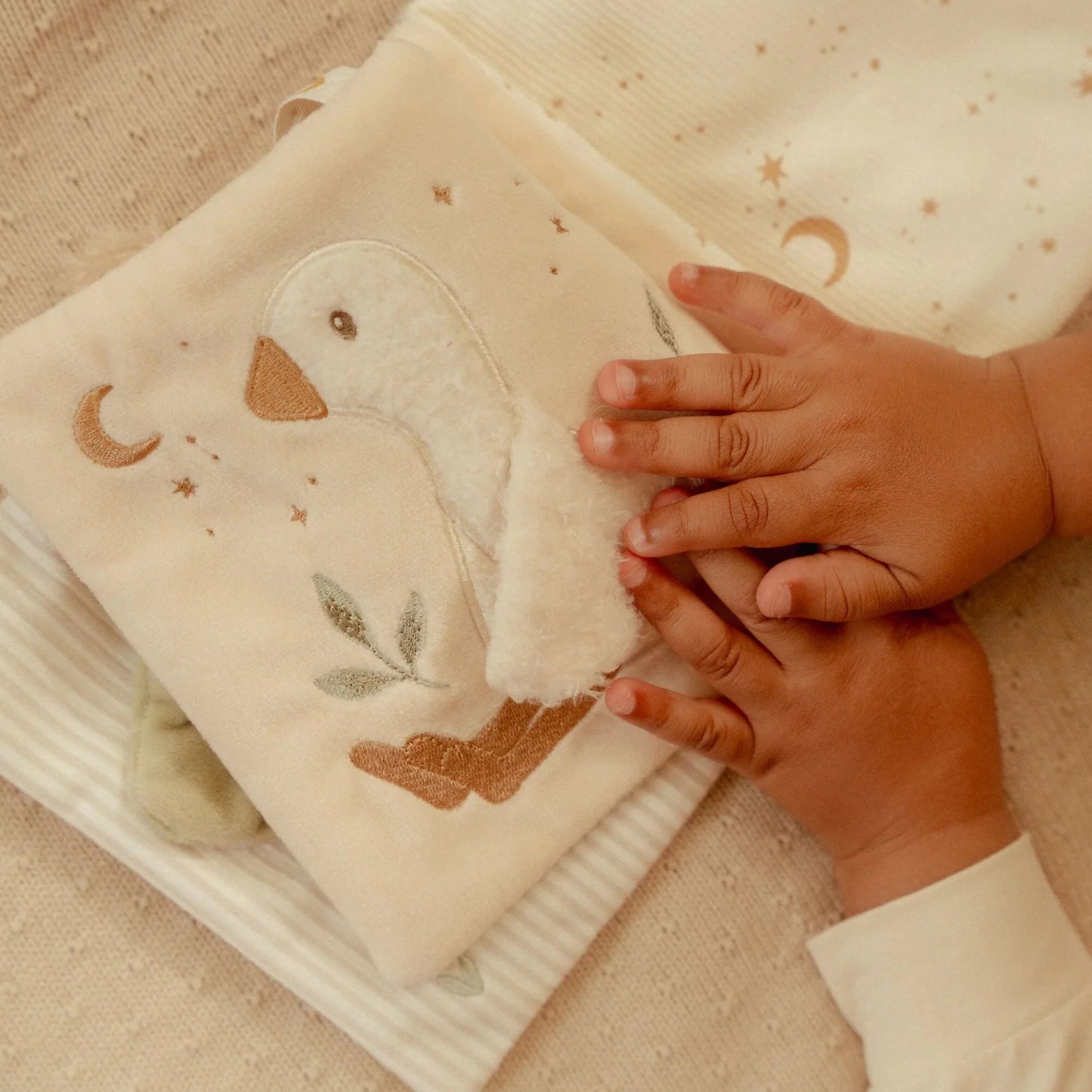 Livro de Atividade em Tecido Little Dutch - Newborn Naturals