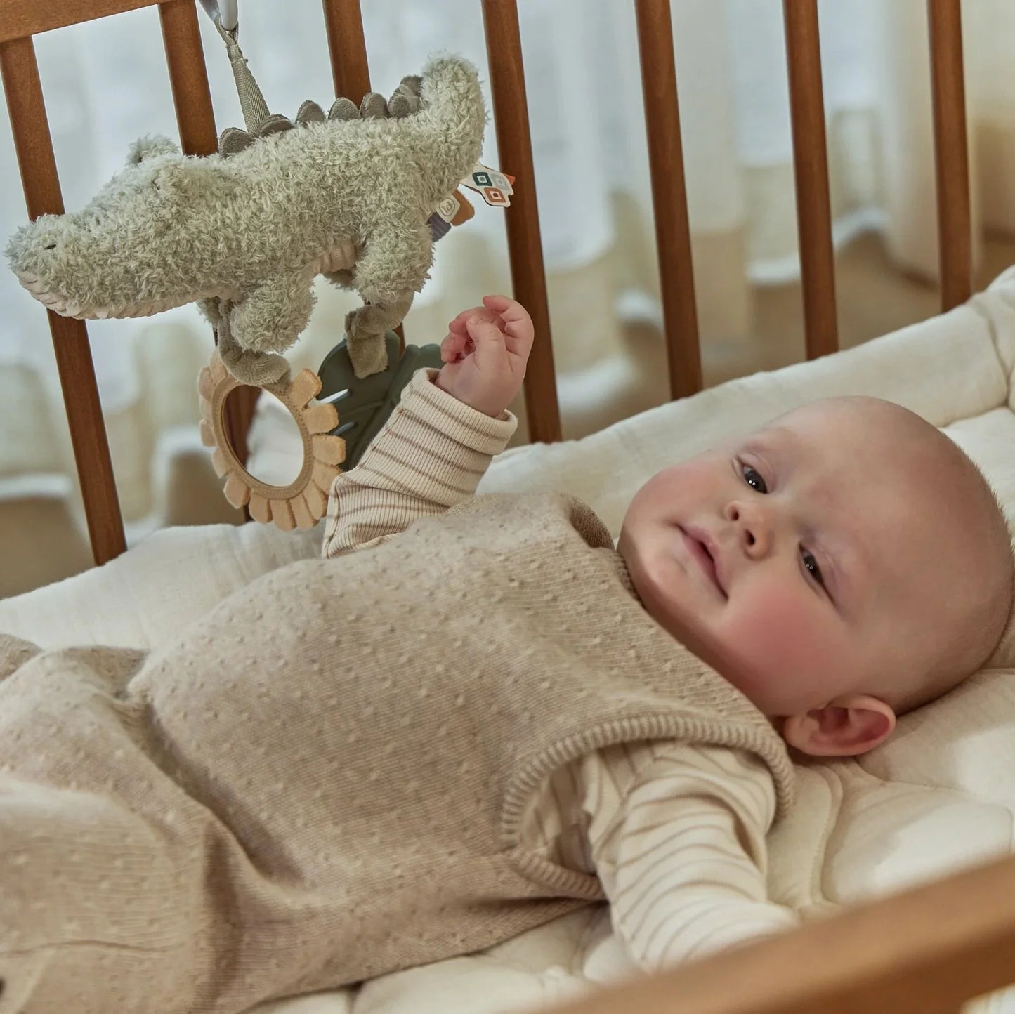 Peluche com atividades - Crocodilo