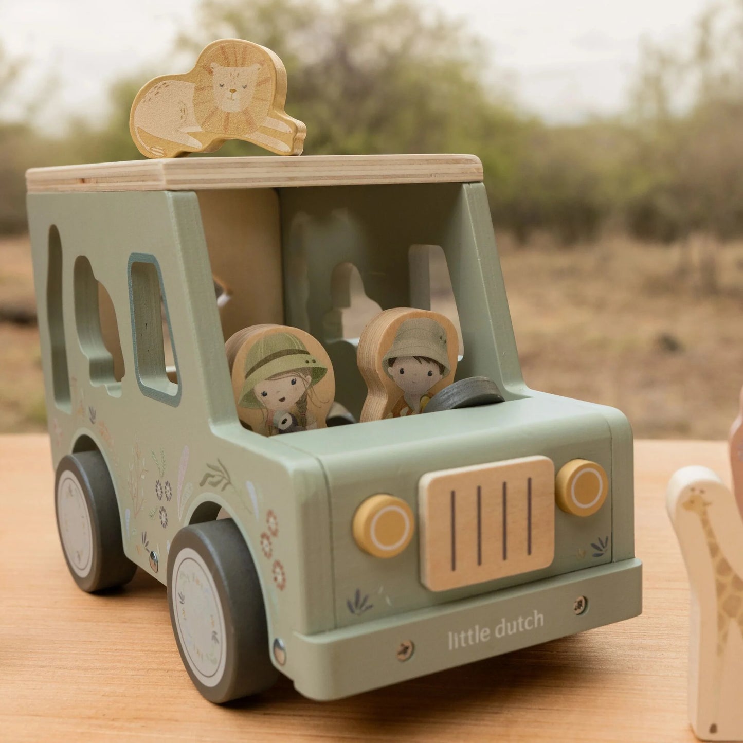 Carro em madeira com animais - Safari Friends