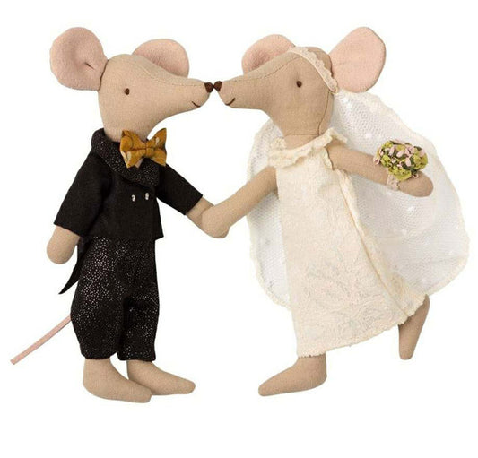 Casal ratinhos de casamento Maileg em uma caixa