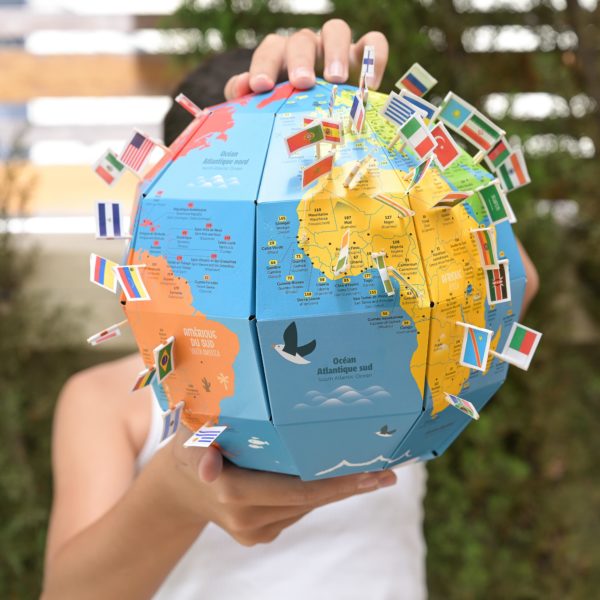 Globo montável Bandeiras - Poppik