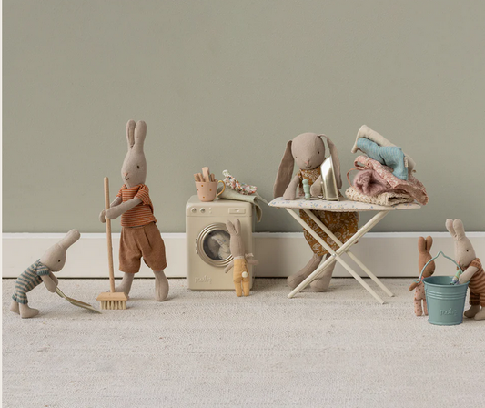 Conjunto de vassouras, miniatura