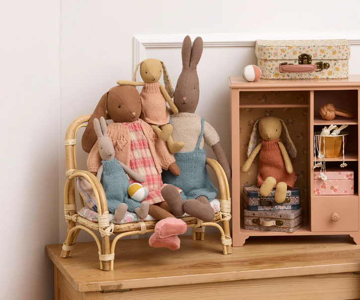 Coelho Jardineira de malha, Tamanho 1 Clássico - Maileg