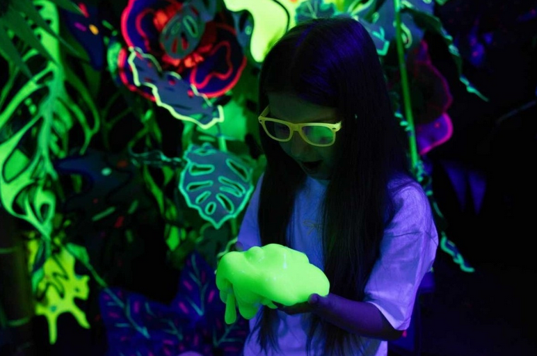 Juggly Slime Fluo Glow Verde