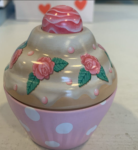 Lata cupcake com rosas