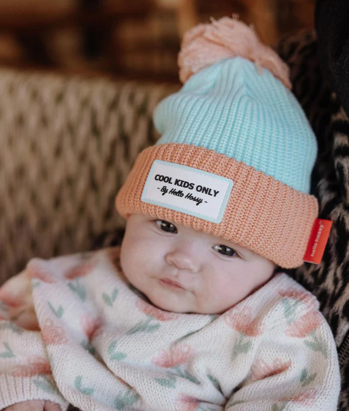 Gorro Hello Hossy Block Candy.