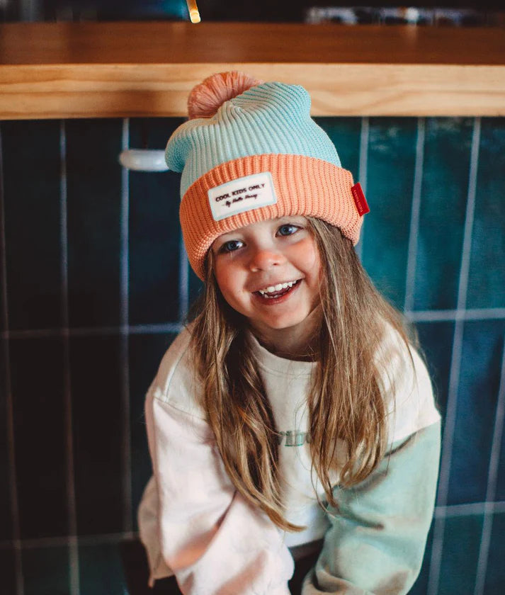 Gorro Hello Hossy Block Candy.
