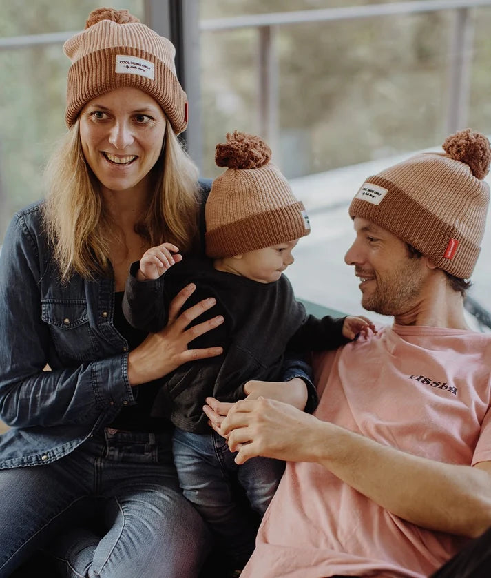 Gorro Hello Hossy Block Coffe