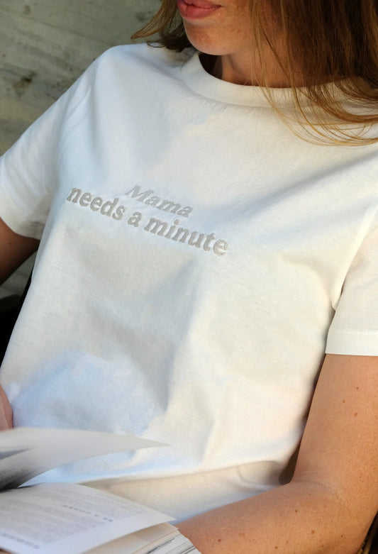 T-shirt Cool Mama Needs