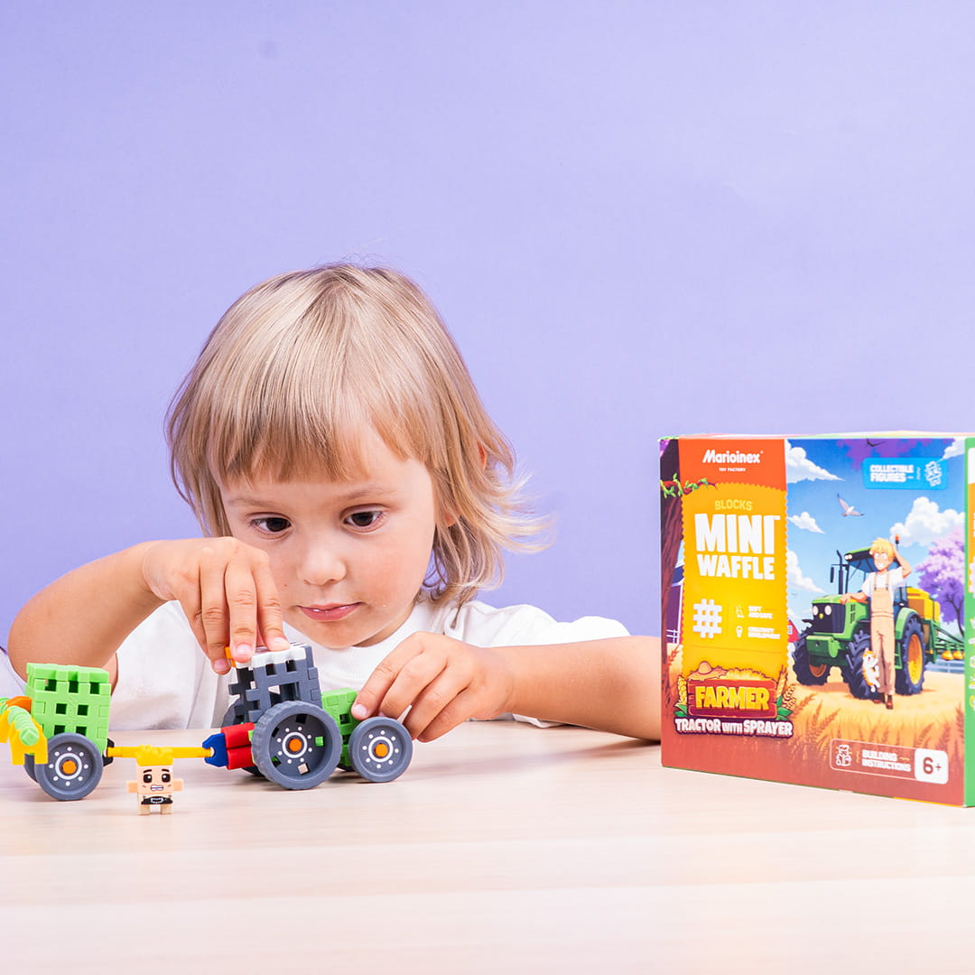 Trator com Pulverizador 50pcs - Mini Waffle City